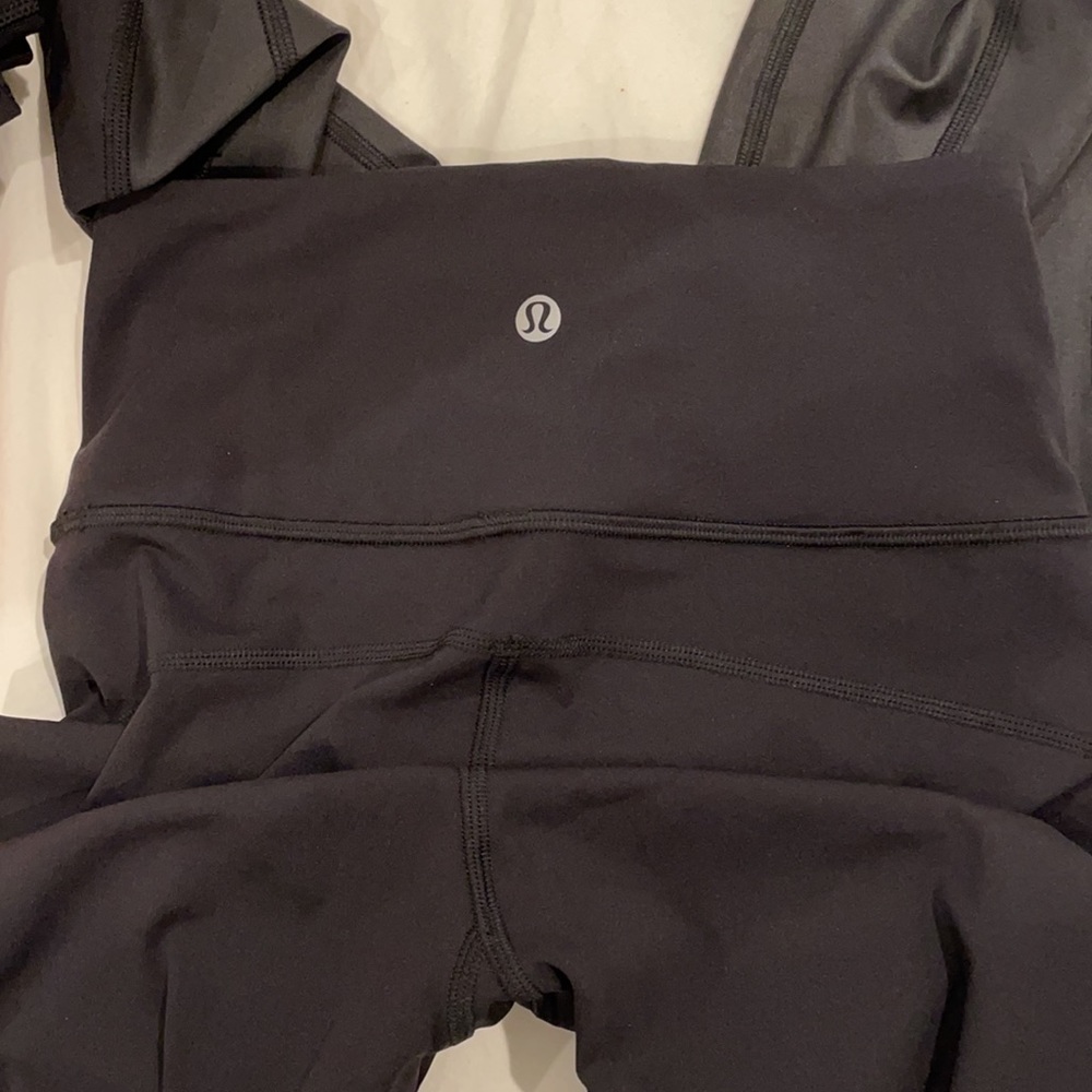 LULULEMON Tried on only / NO TAGS